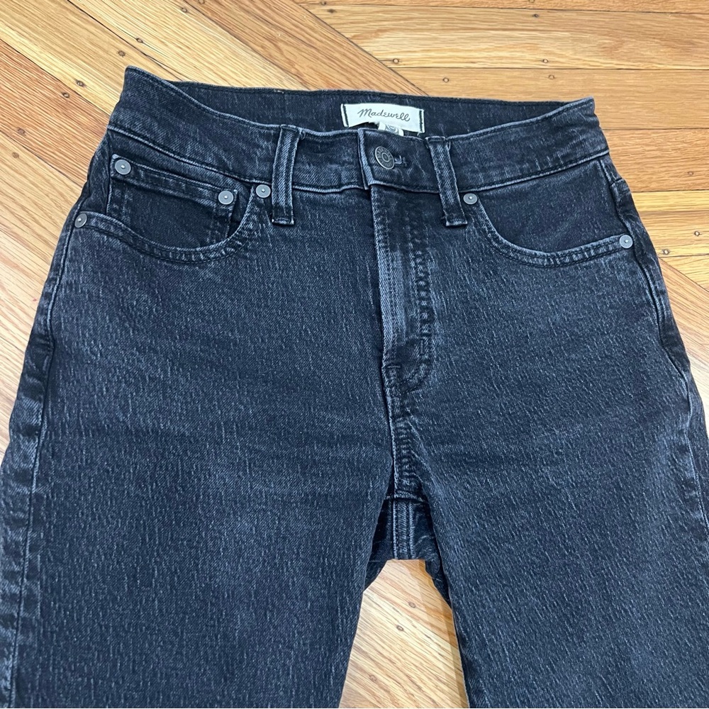 Madewell Mid-Rise Perfect Vintage Jeans in Clean Black